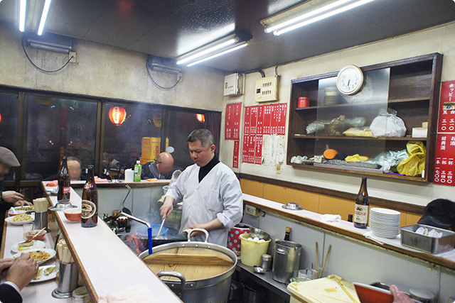 岐阜屋さんもこれまた老舗で味のある雰囲気