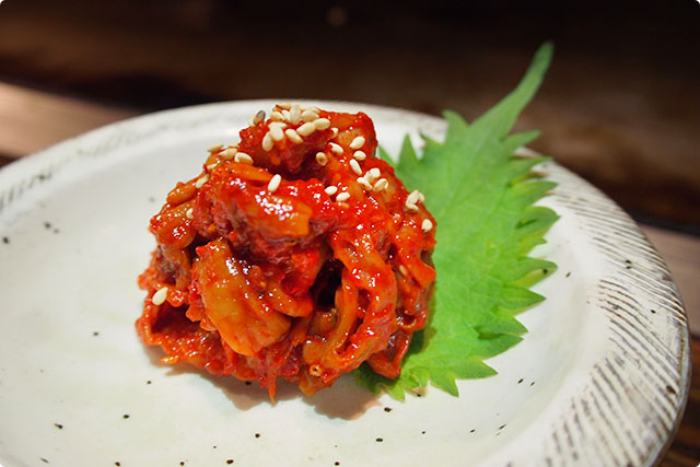 And this is ‘Fish gut kimchi’! It is Mayuko’s favorite!